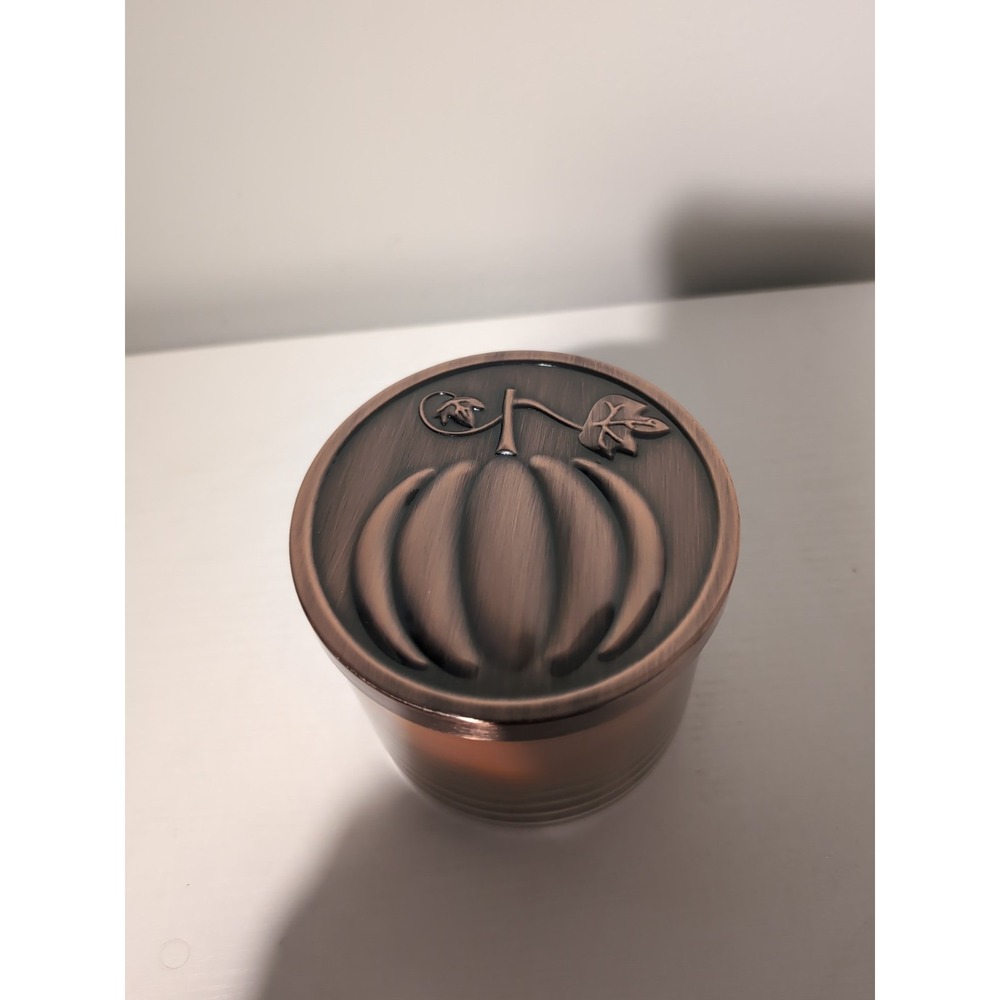 BATH & BODY WORKS 3 WICK CANDLE PUMPKIN PIE - Picture 2 of 5